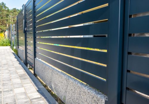 Moderne panelhegnssystemer – høj styrke og æstetisk finish