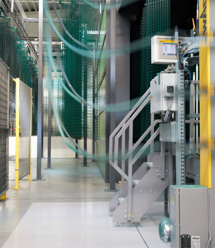 Fuldautomatisk laklinje fra en førende producent i Europa.